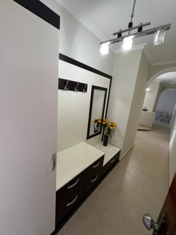 Апартаменты Marina House Влёра Экстерьер фото